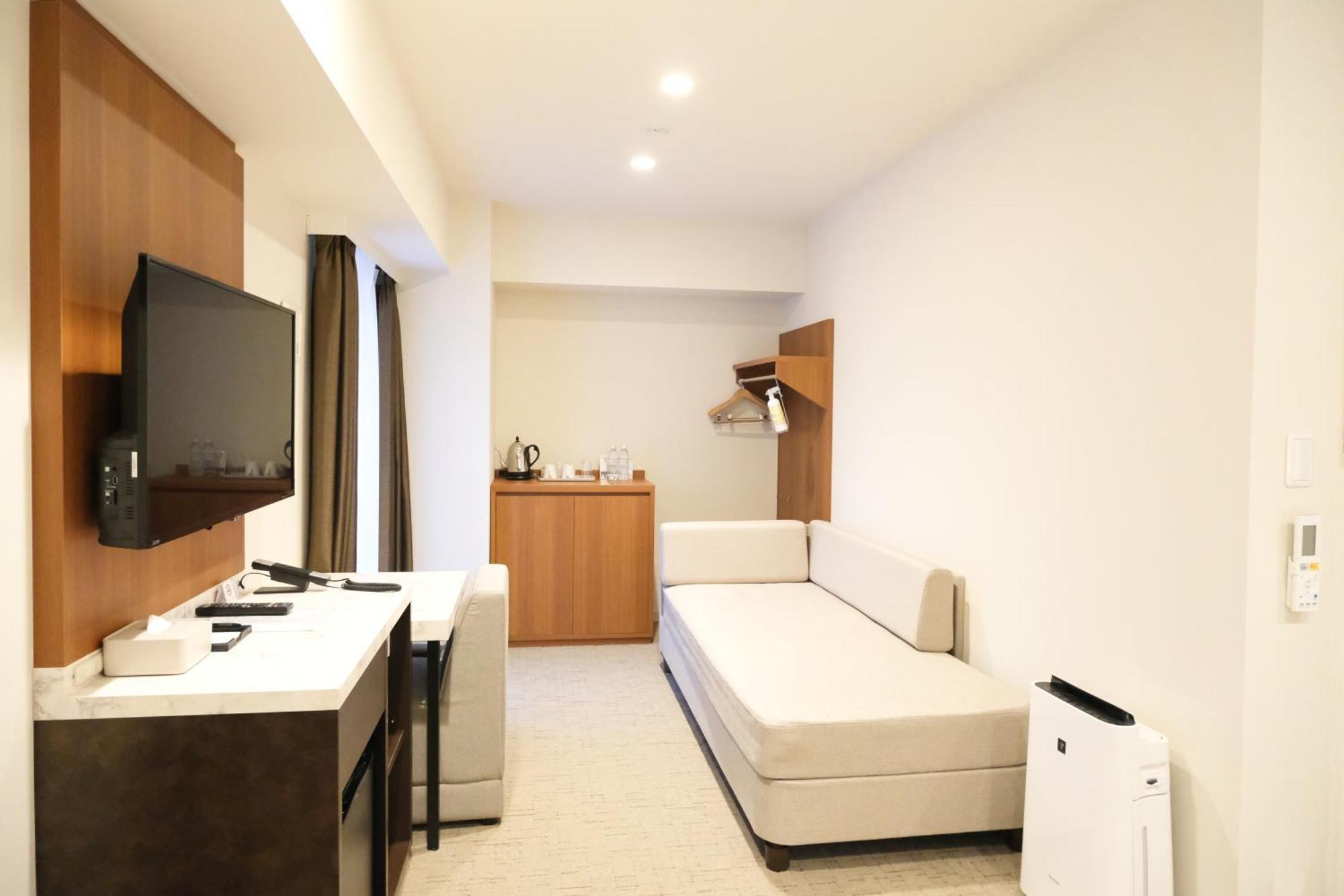 Luxcare Hotel Осака Экстерьер фото